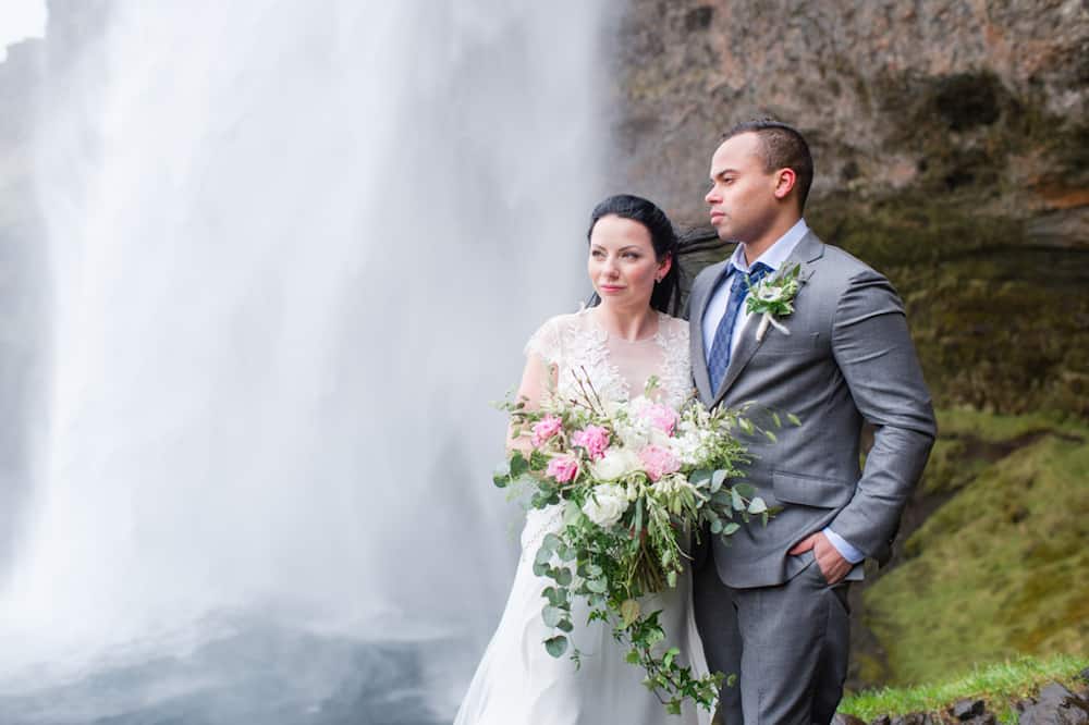 10-__hannah_leigh_llc_hannahleighphotographyicelandelopement80_low