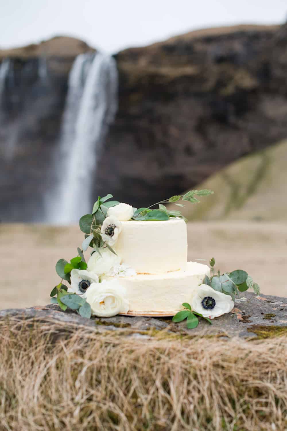11a-__hannah_leigh_llc_hannahleighphotographyicelandelopement110_low
