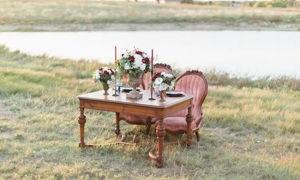 Elegant Cranberry and Blue Fall Outdoor Wedding Inspiration