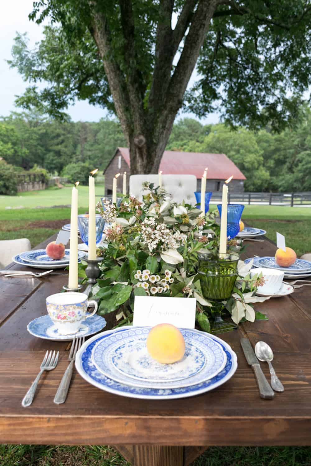 16 HeatherKCookPhotography_HKCPhotoSouthernOrchardsStyledShoot28_low