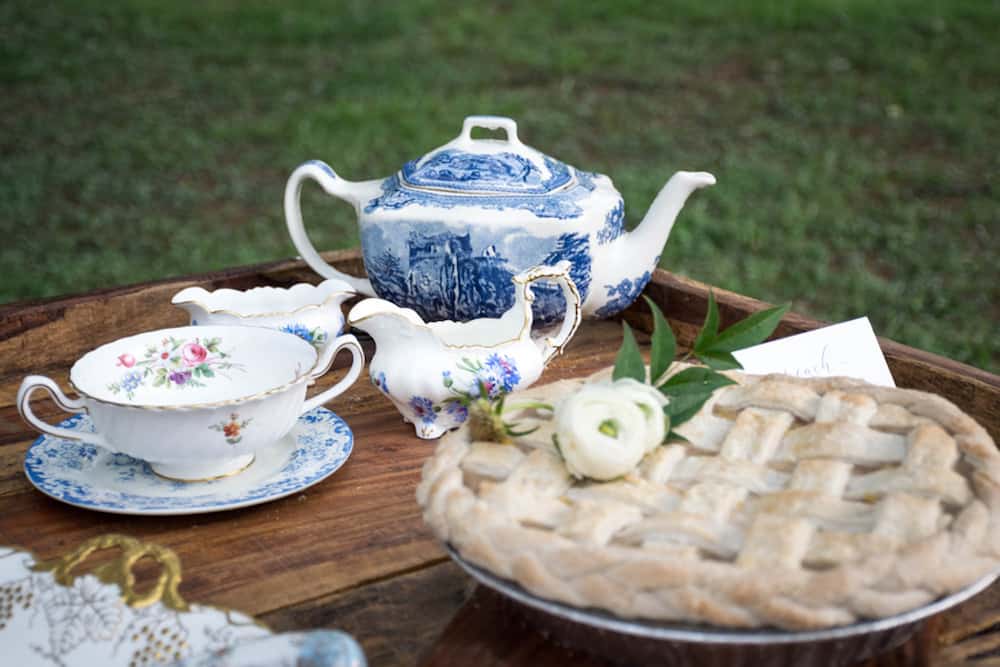8 HeatherKCookPhotography_HKCPhotoSouthernOrchardsStyledShoot21_low