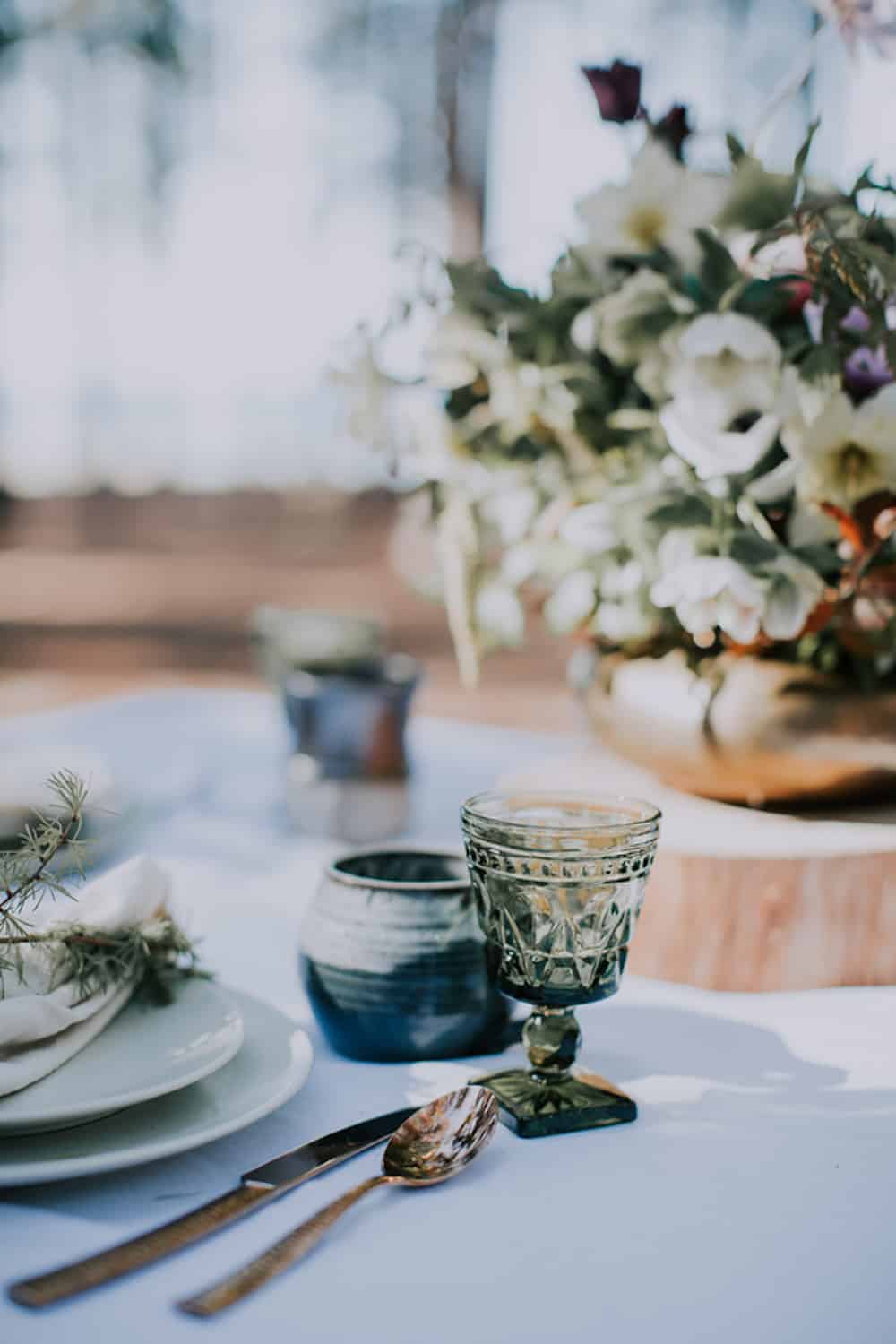 4 VafaPhotography_NorthernMichiganBohemianWeddingInspirationVafaPhoto339_low