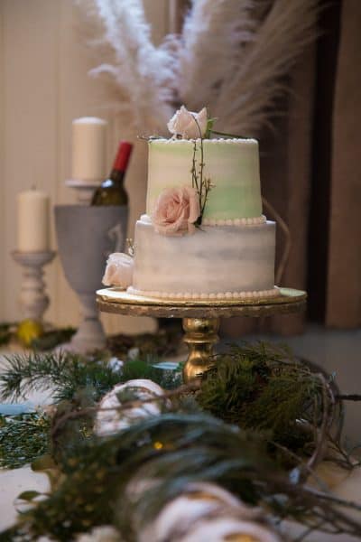 Romantic Rainy Day Wedding in Old Town Jacksonville, Oregon