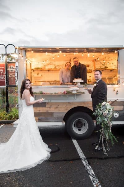 Romantic Rainy Day Wedding in Old Town Jacksonville, Oregon