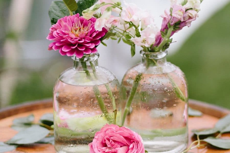 Rustic wedding decor