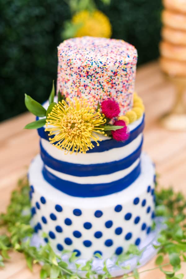 gorgeous wedding cake