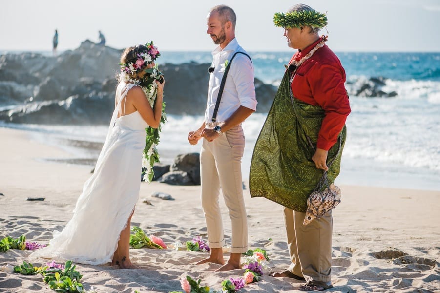 Hawaiian elopement