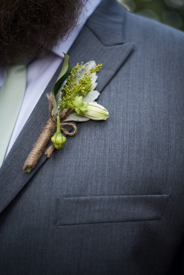 Rustic buttonhole
