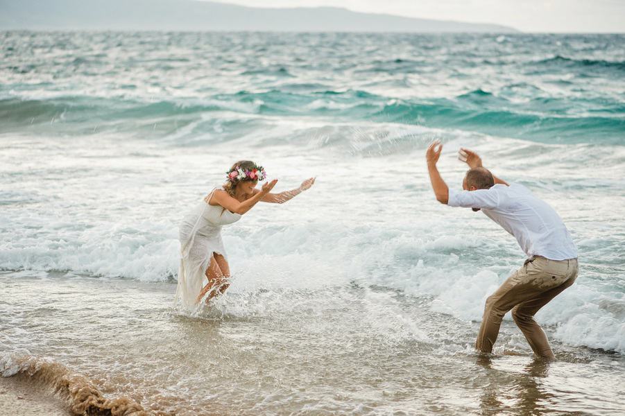 Hawaiian elopement