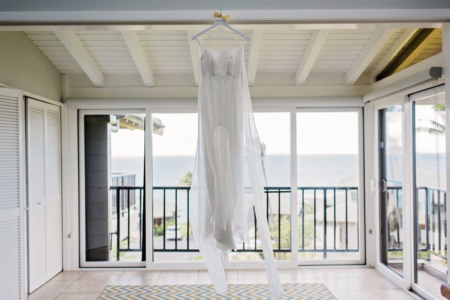 Hawaiian elopement