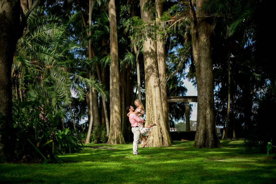 Sarah and Brad's Winter Park Engagement Session