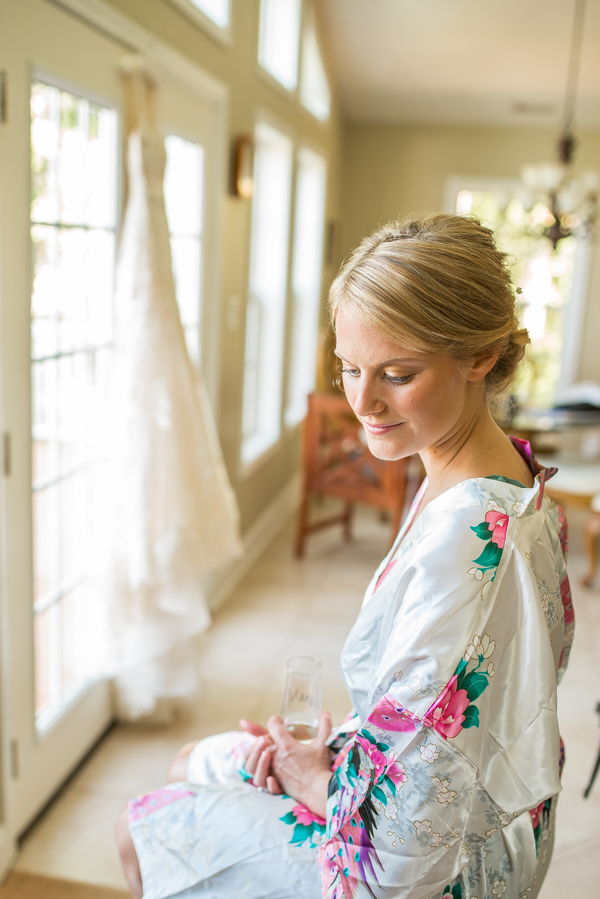 Sound-side Romantic and Classic Wedding at Neuse Breeze