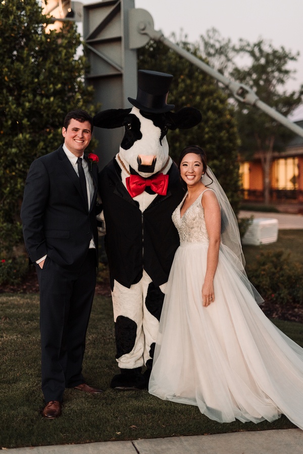 Joyful Spring Wedding in Oklahoma with Pizza Reception