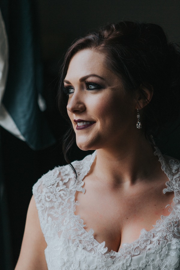 Elegant Black + Ivory Ohio Wedding