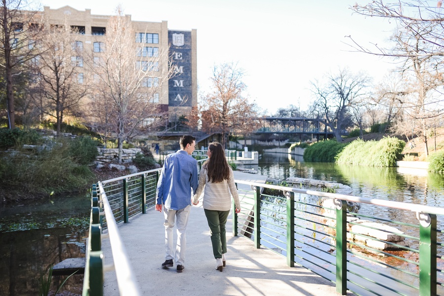 Charming Rustic Texas Engagement Session