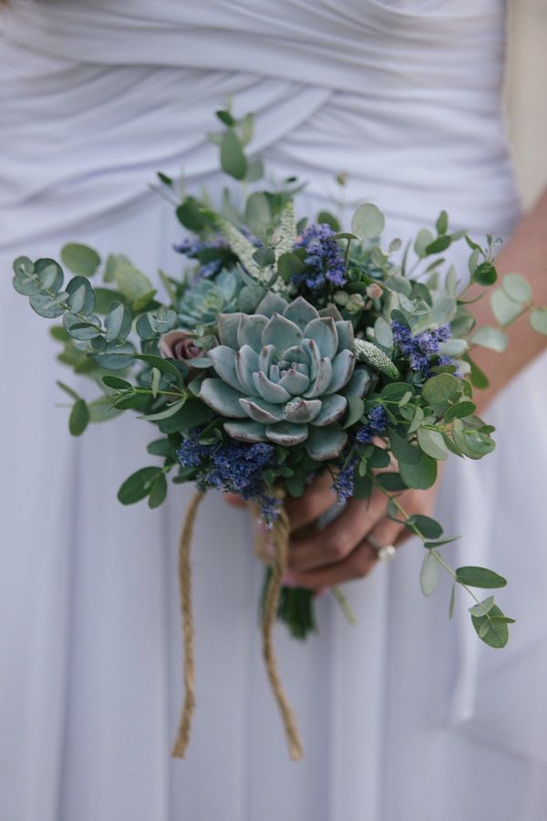 bridesmaids flowers