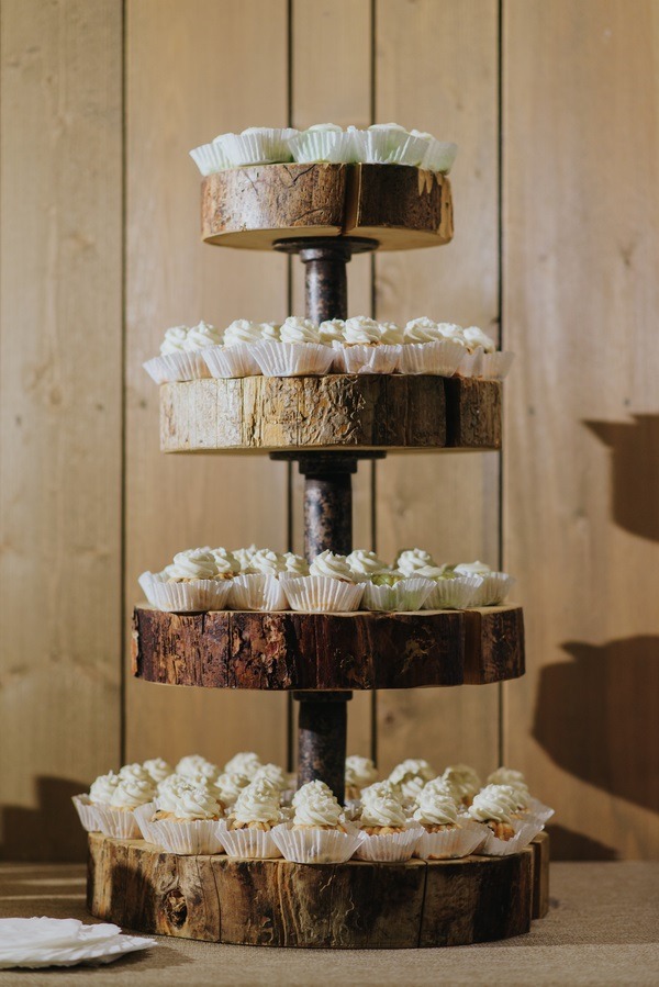 rustic barn wedding