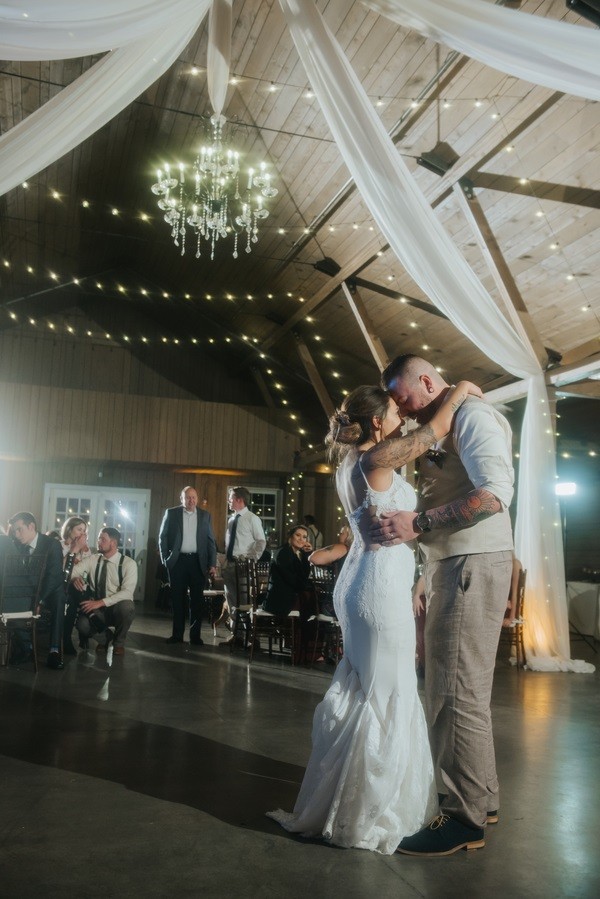 rustic barn wedding