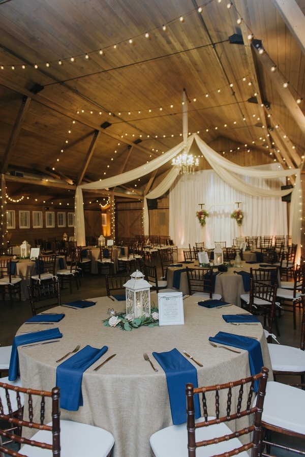 rustic barn wedding