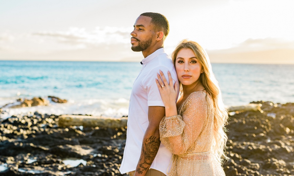 Beautiful Sunset Engagement Session in Maui