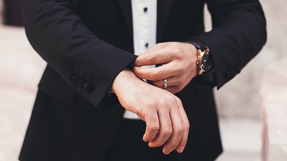 Groom’s Guide on Choosing the Perfect Wedding Suit